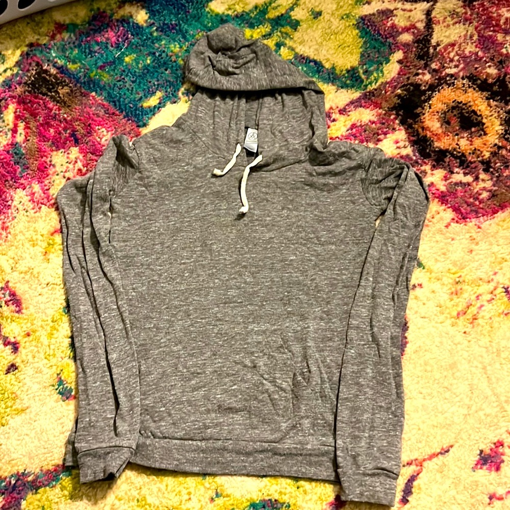 Long sleeve hooded t